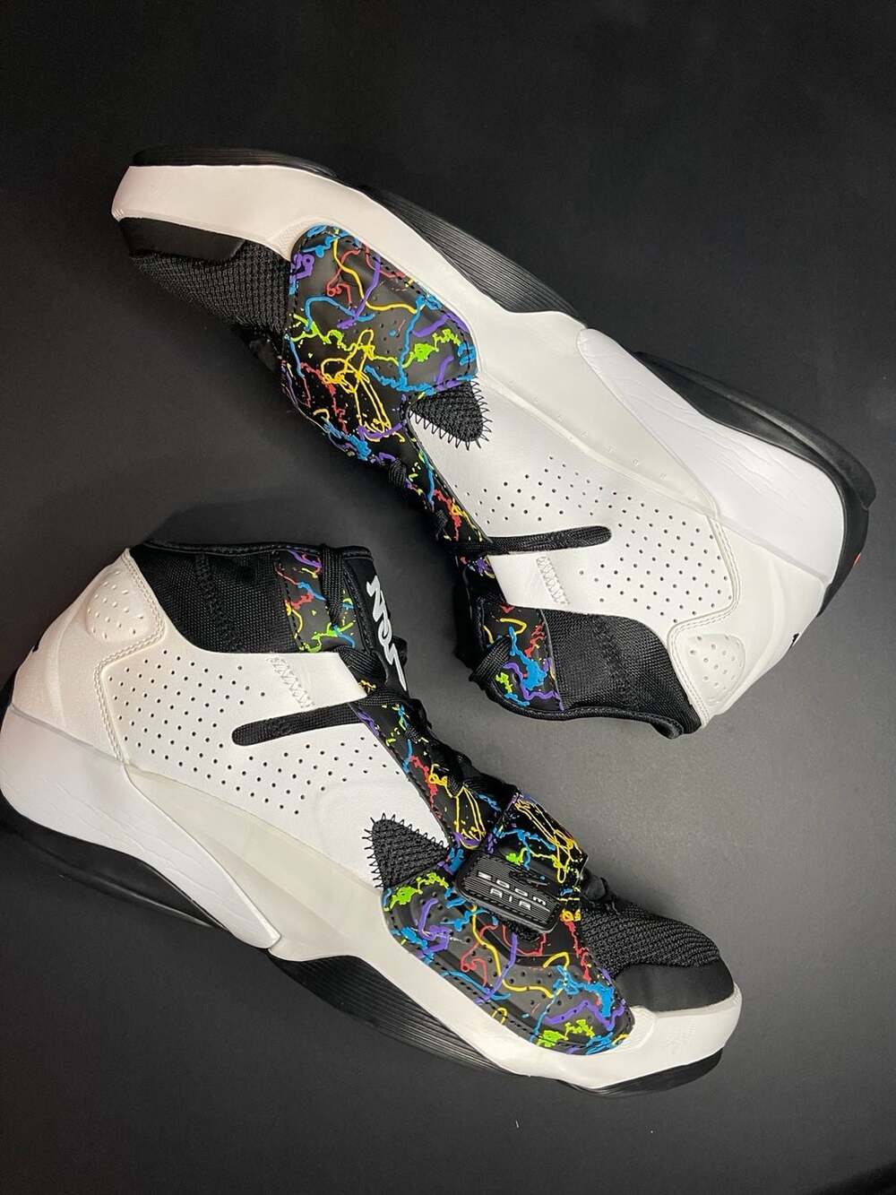 Jordan Zion 2 Graffiti DO9071-003 Men’s Size 12 Basketball Shoes